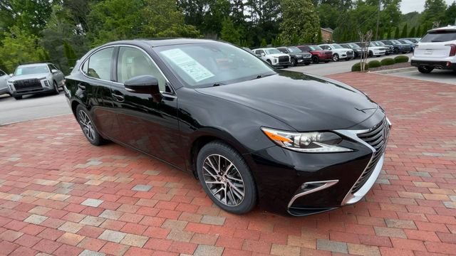 Used 2016 Lexus ES 350 w/ Luxury Package w/Wood Trim FWD image 3