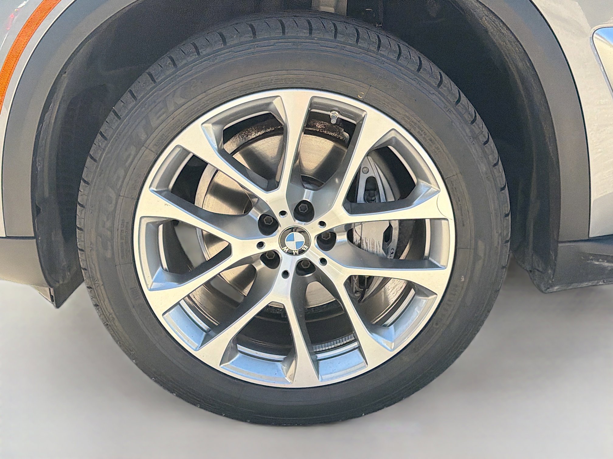 Used 2024 BMW X5 sDrive40i w/ Premium Package image 41