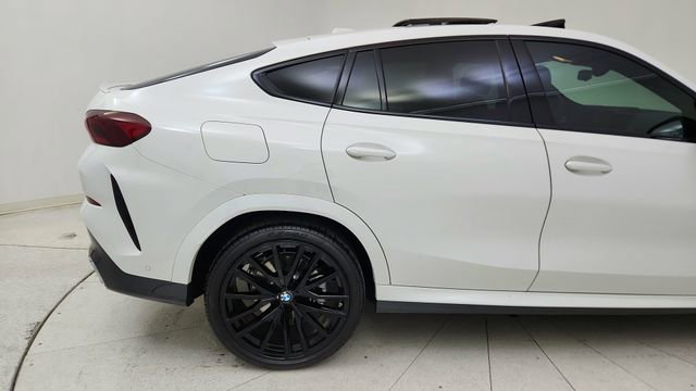 Used 2026 BMW X6 xDrive40i image 12
