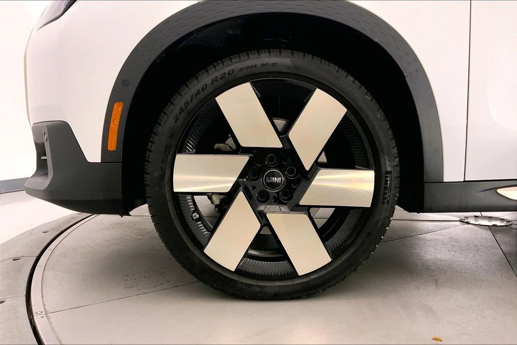 Certified 2025 MINI Cooper Countryman S w/ Comfort Package Max image 8