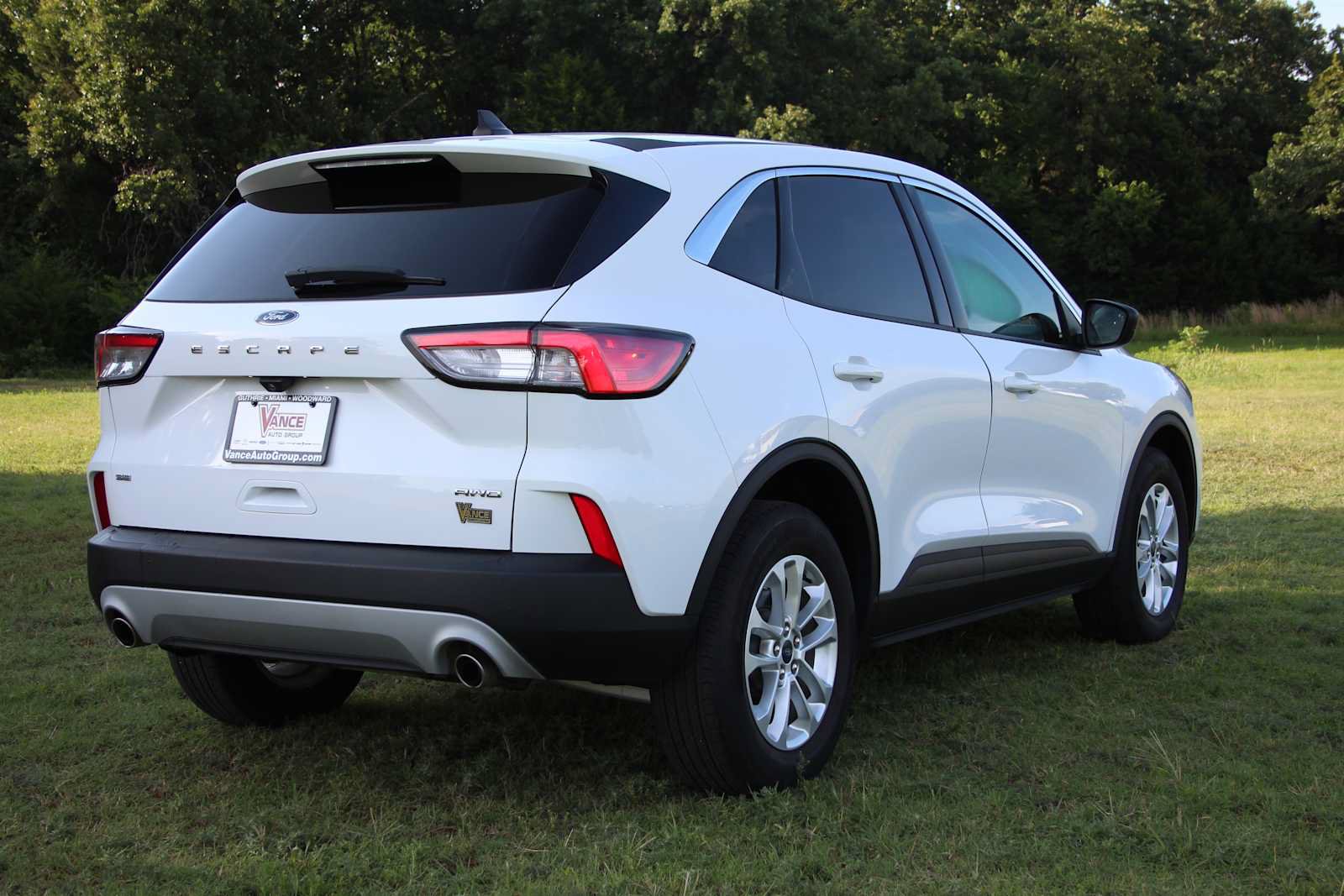 Used 2022 Ford Escape SE w/ Cold Weather Package AWD/4WD image 14