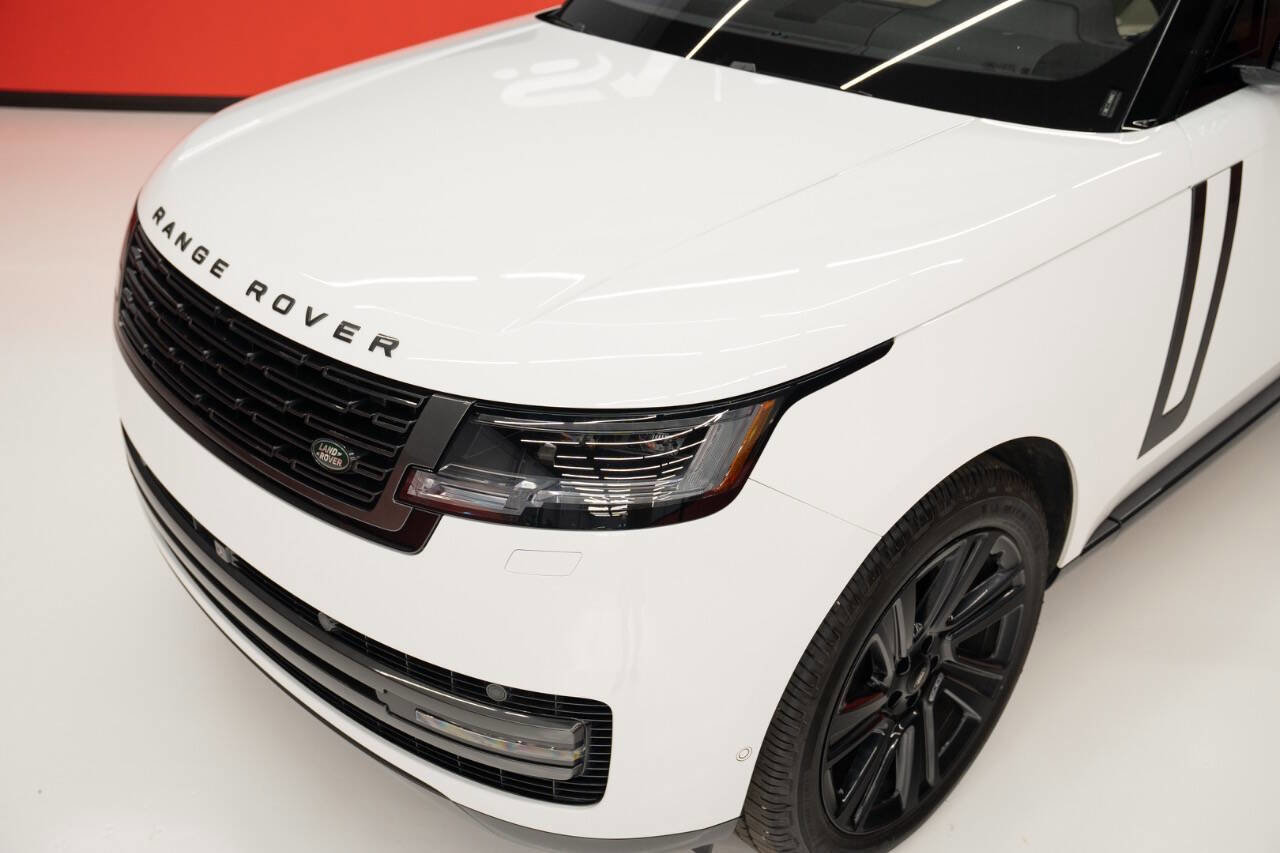 Used 2023 Land Rover Range Rover SE AWD/4WD image 5
