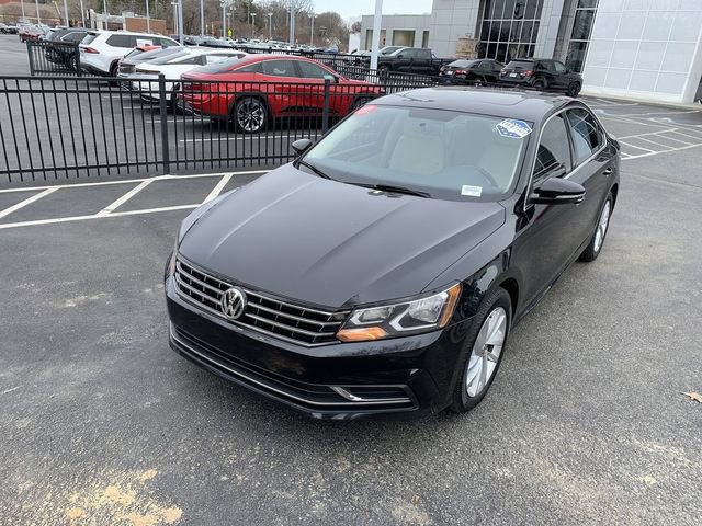 Used 2018 Volkswagen Passat 2.0T SE