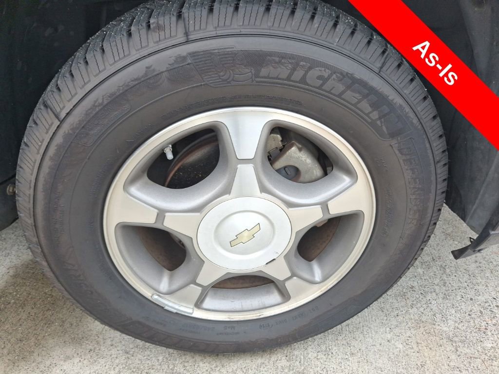 Used 2009 Chevrolet TrailBlazer LT w/ Skid Plate Package image 3