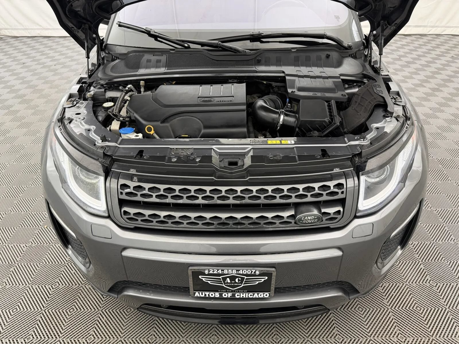Used 2018 Land Rover Range Rover Evoque Landmark Edition AWD/4WD image 40