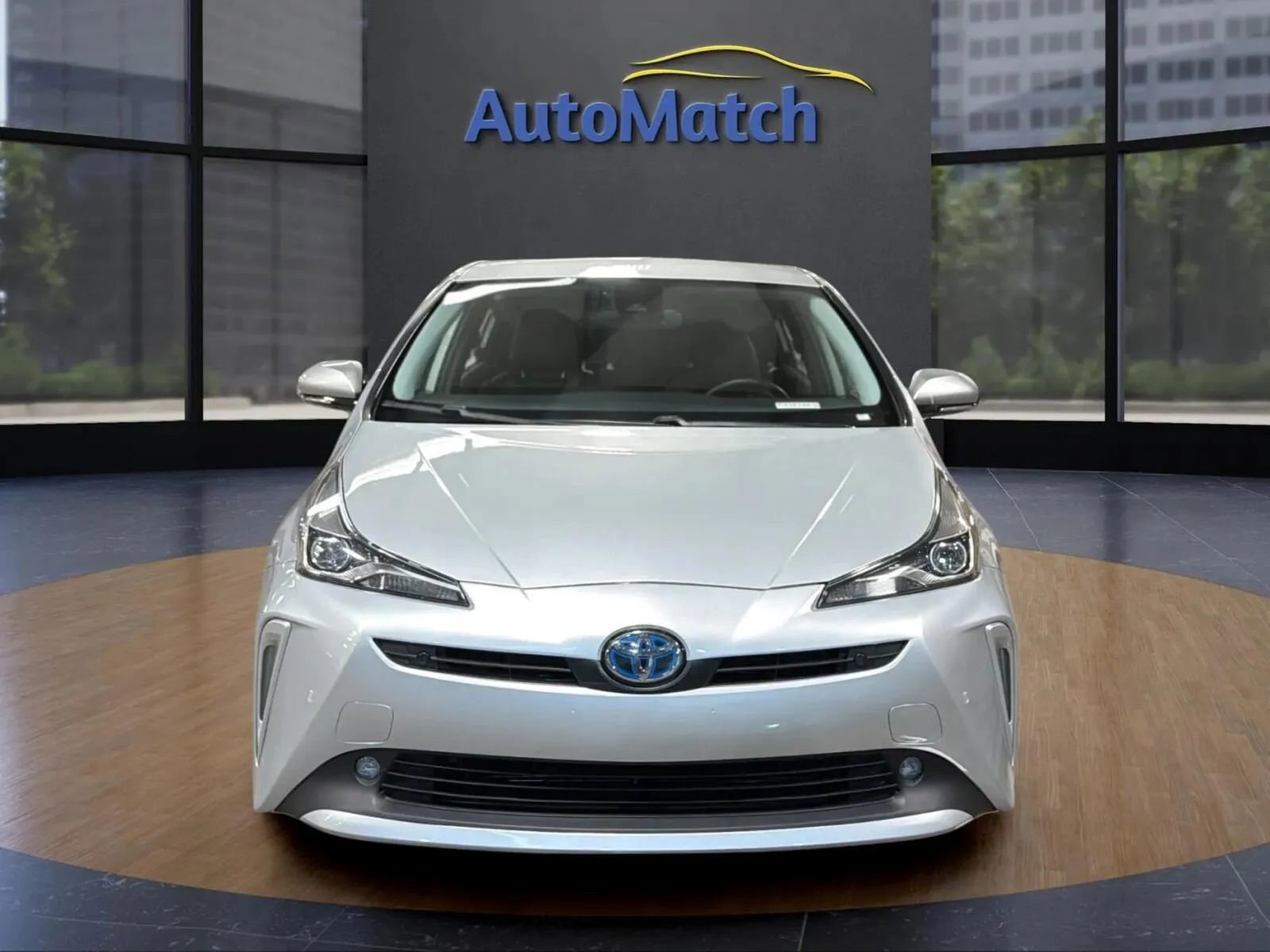 Used 2020 Toyota Prius XLE w/ Preferred Accessory Package image 2