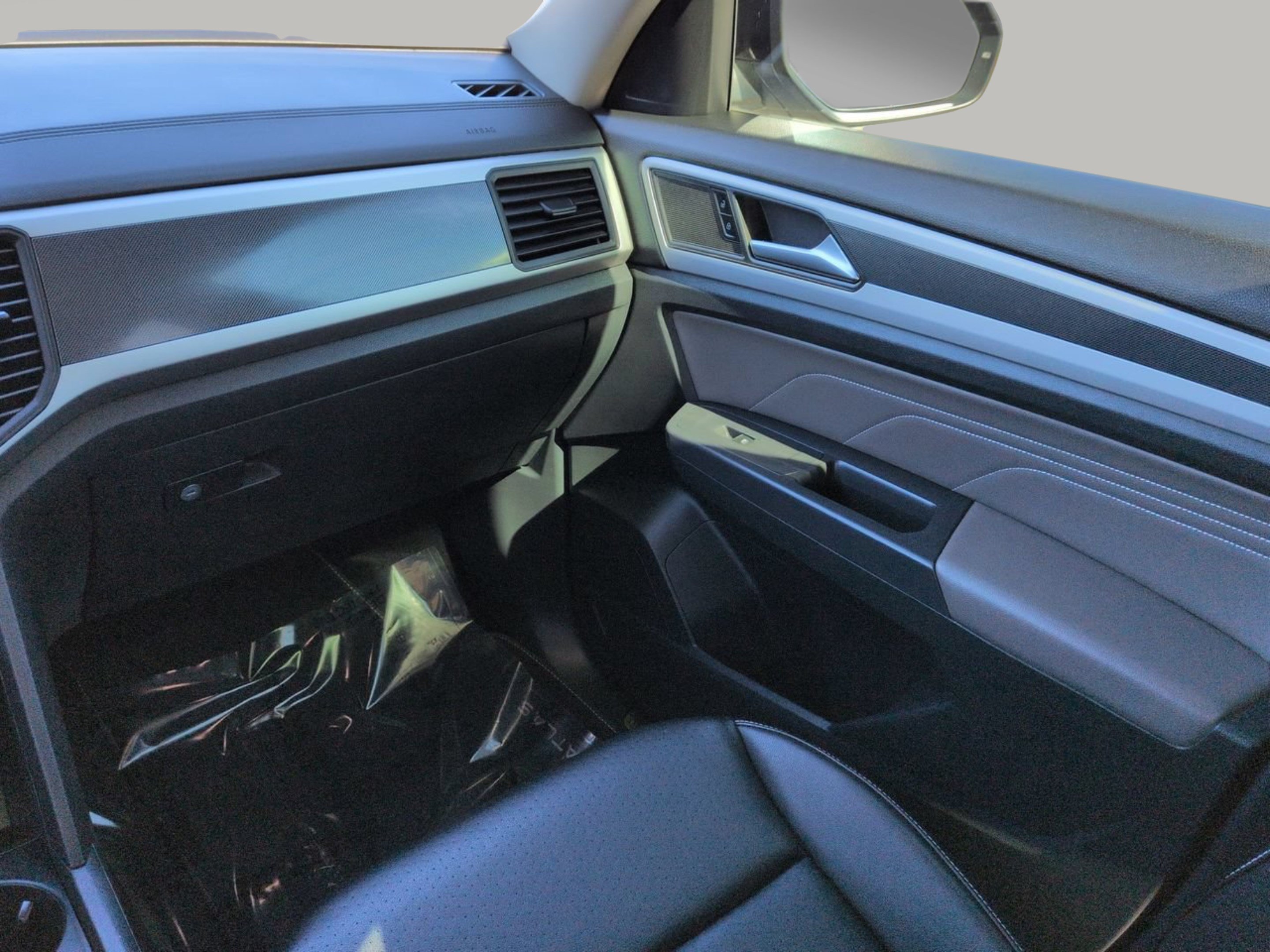 Used 2021 Volkswagen Atlas SE FWD image 22