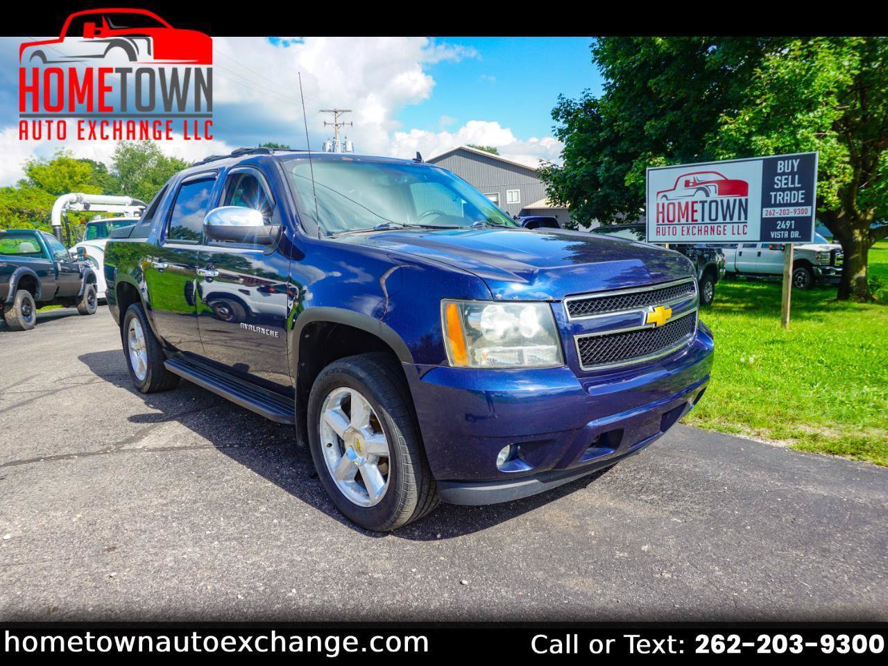 Used 2011 Chevrolet Avalanche LT w/ Luxury Package AWD/4WD image 1