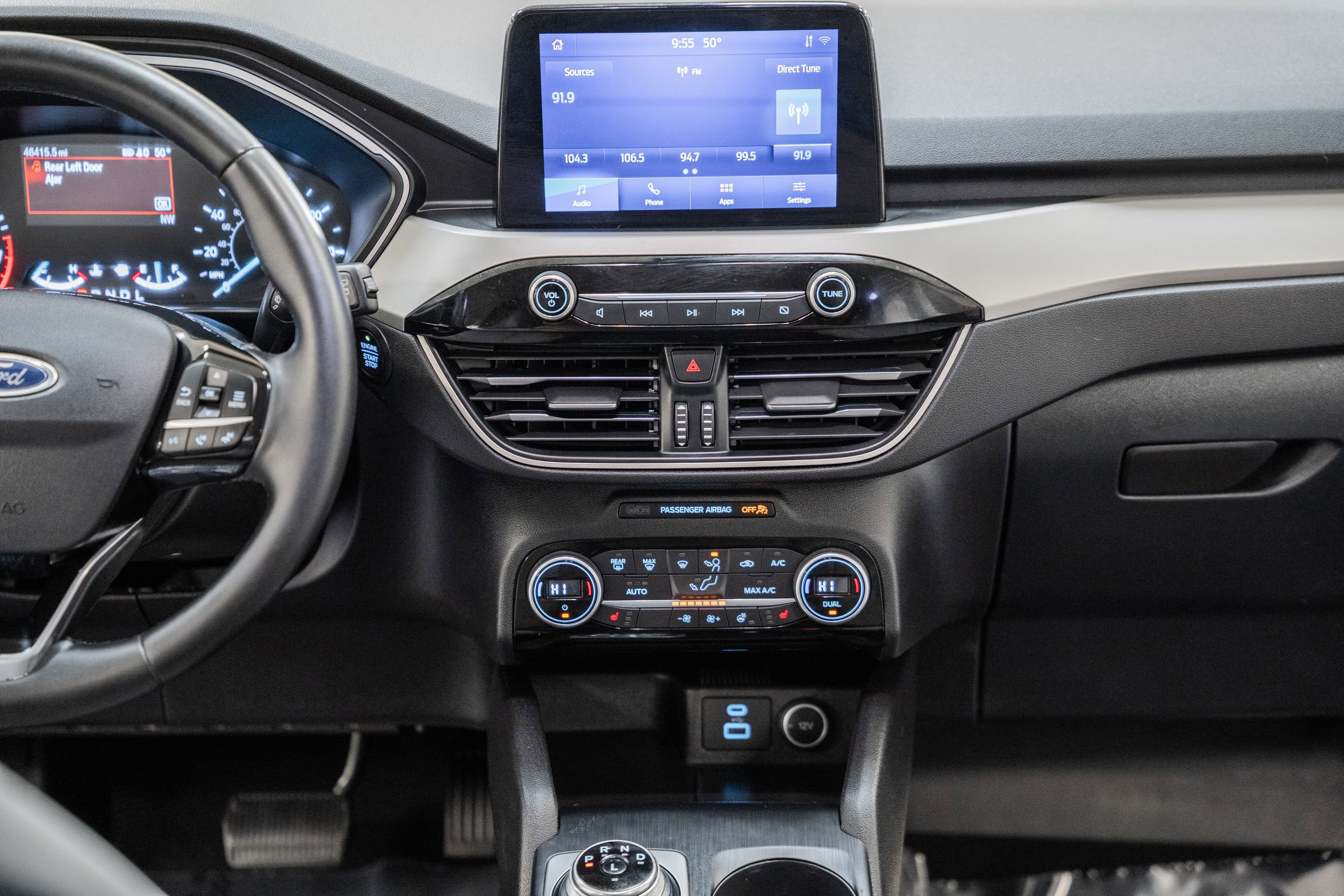 Certified 2021 Ford Escape SE w/ SE Sport Appearance Package image 27