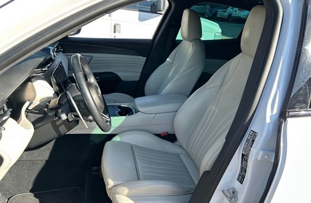 Used 2023 Maserati Grecale Modena image 2