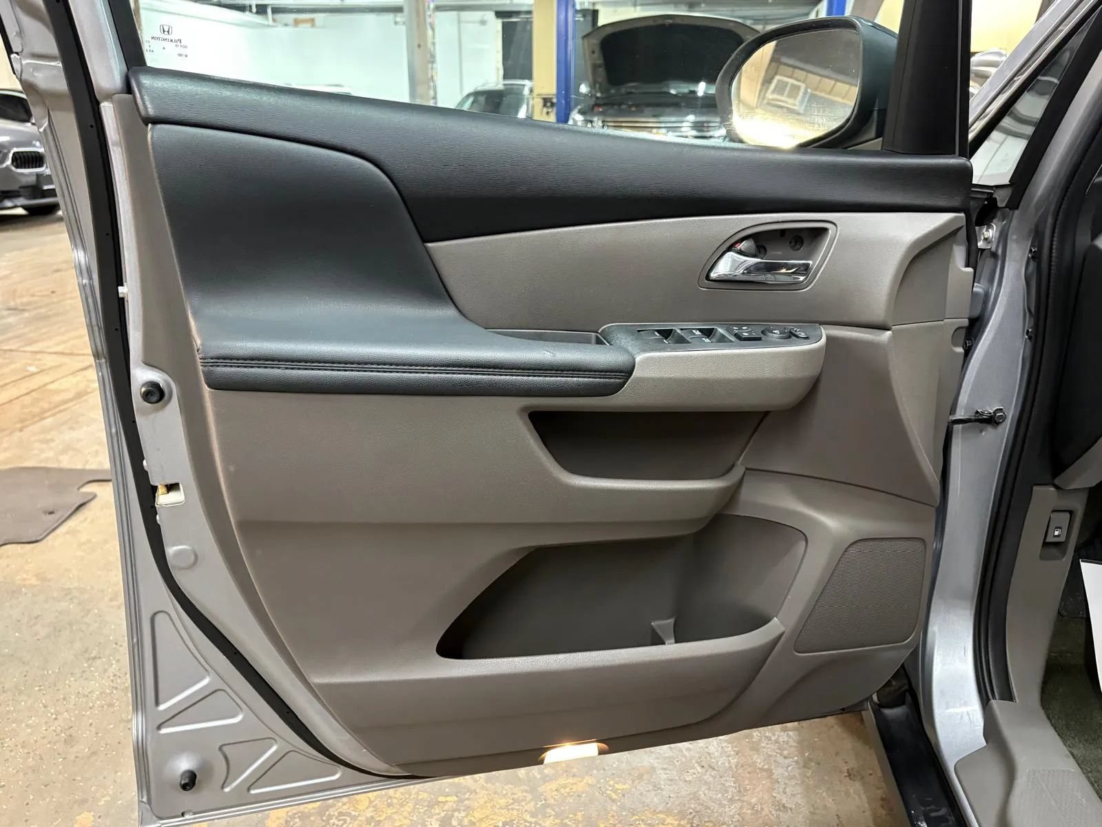 Used 2016 Honda Odyssey EX-L image 31