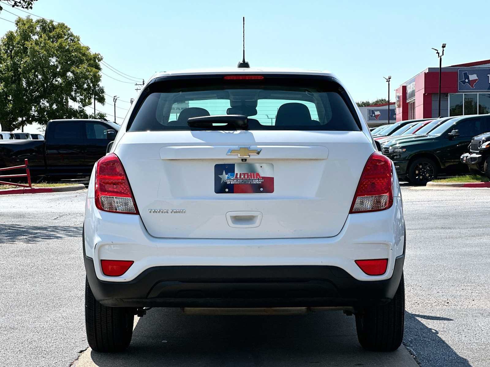 Used 2017 Chevrolet Trax LS AWD/4WD image 14