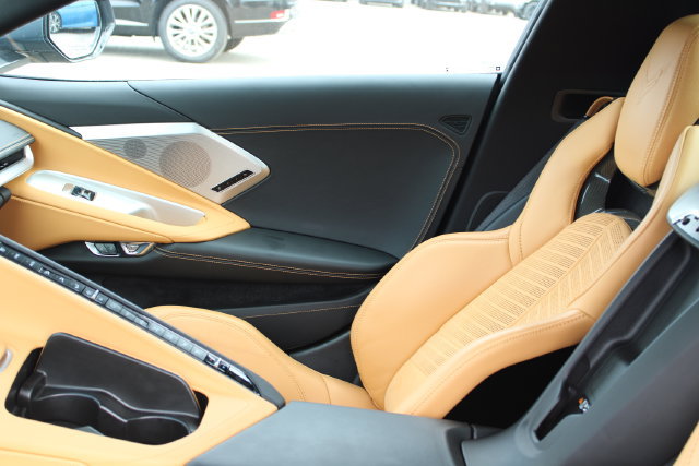 Used 2021 Chevrolet Corvette Stingray Preferred Conv w/ Z51 Performance Package RWD image 39