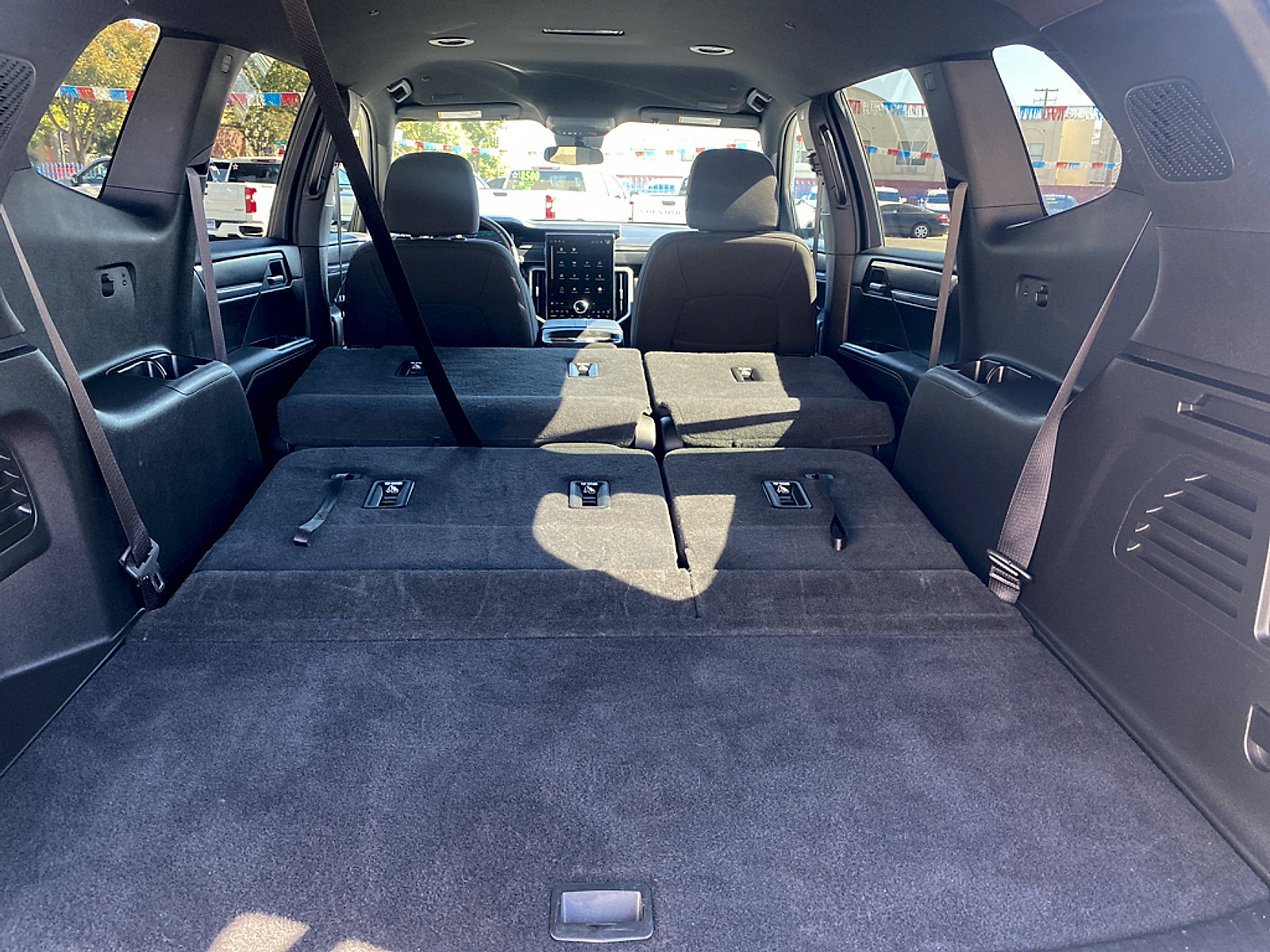 Used 2025 GMC Acadia Elevation AWD/4WD image 11