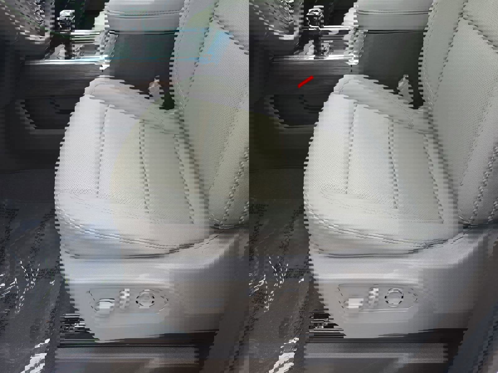 Used 2025 GMC Sierra 1500 SLT w/ SLT Premium Plus Package image 31