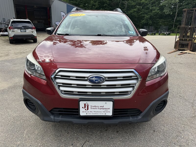 Used 2017 Subaru Outback 2.5i AWD/4WD image 2