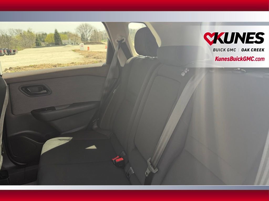 Used 2023 Nissan Rogue S AWD/4WD image 8