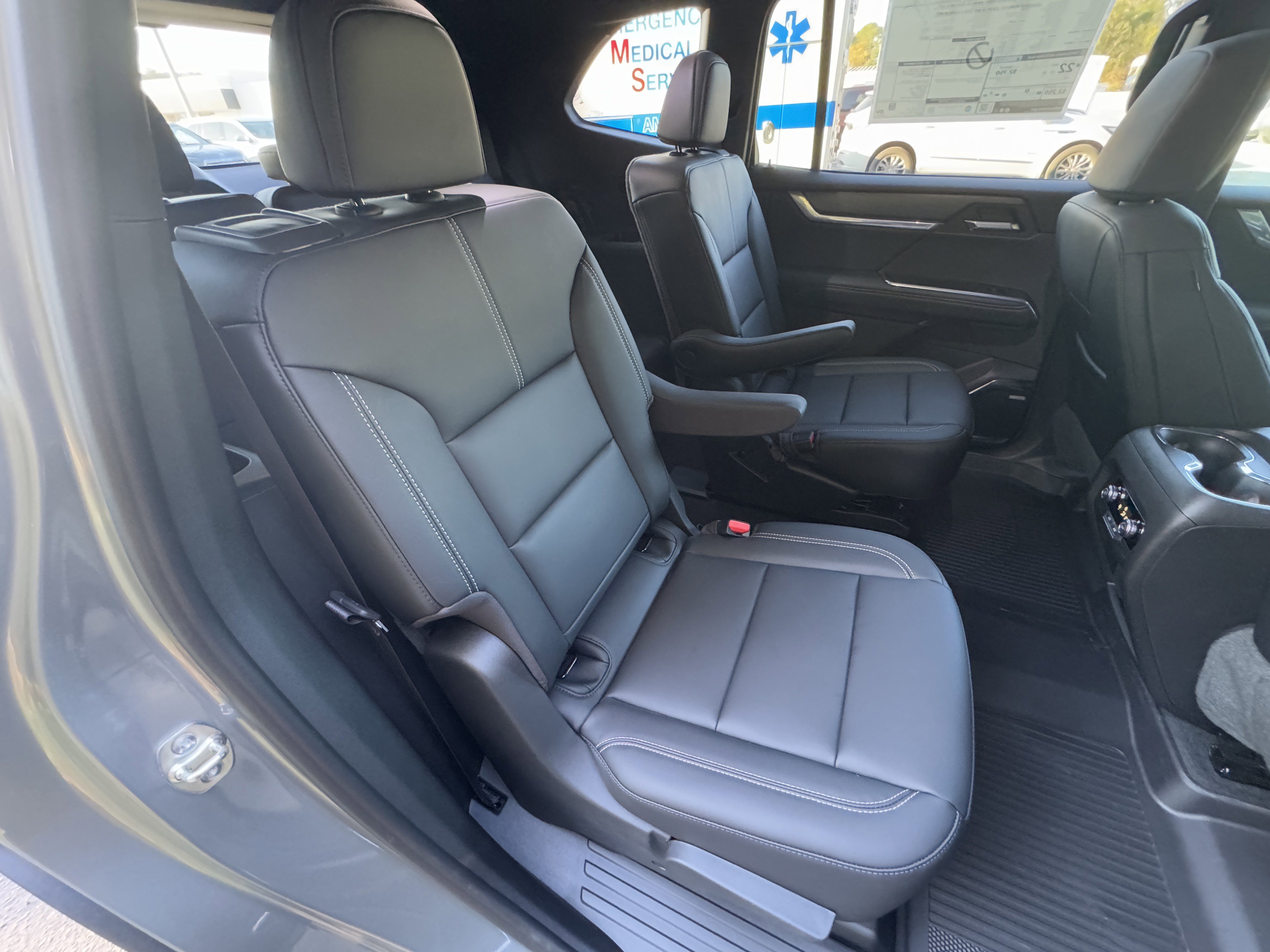 New 2026 GMC Acadia Elevation w/ Elevation Premium Package image 17