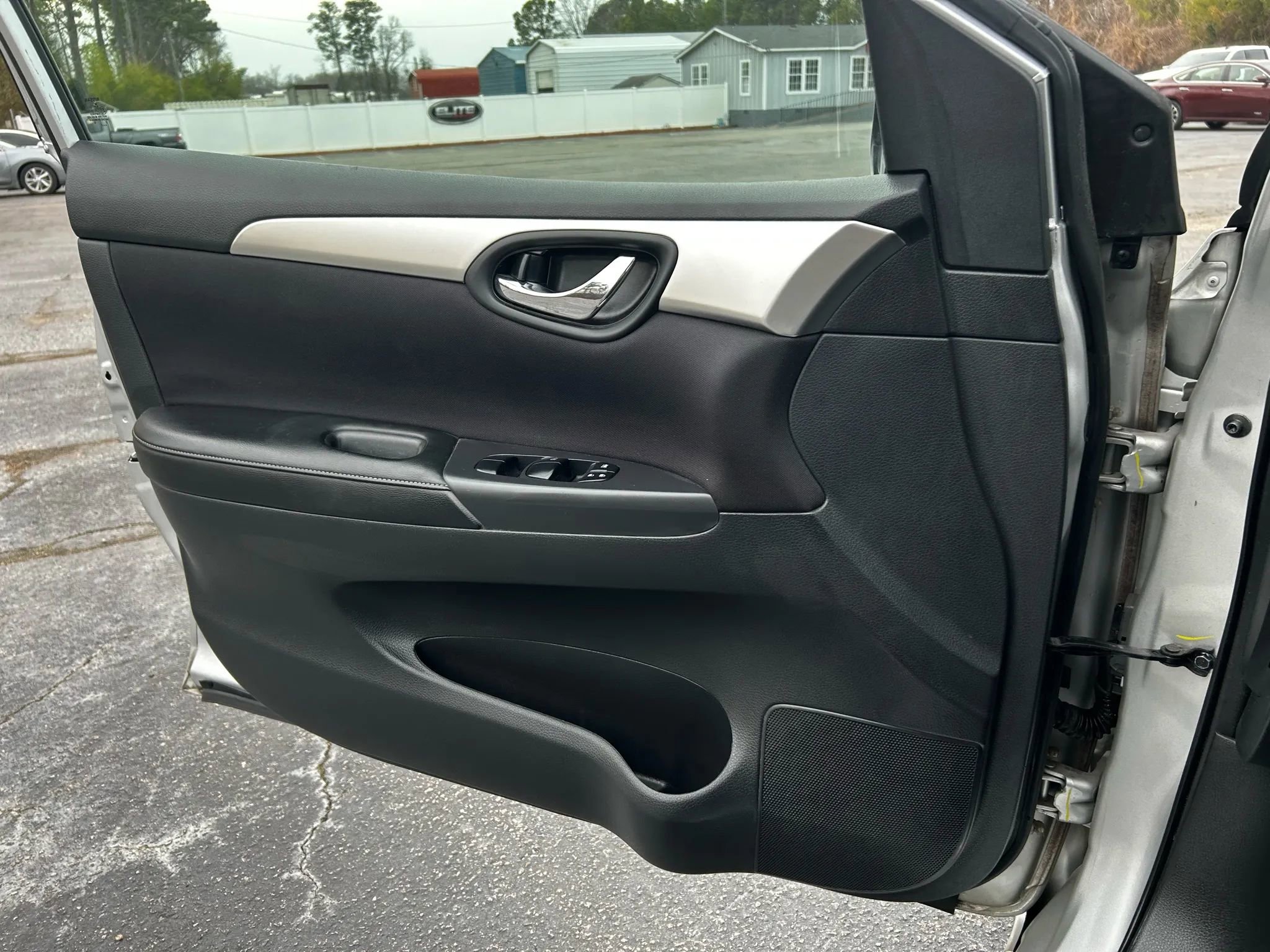 Used 2017 Nissan Sentra S w/ S Style Package image 21