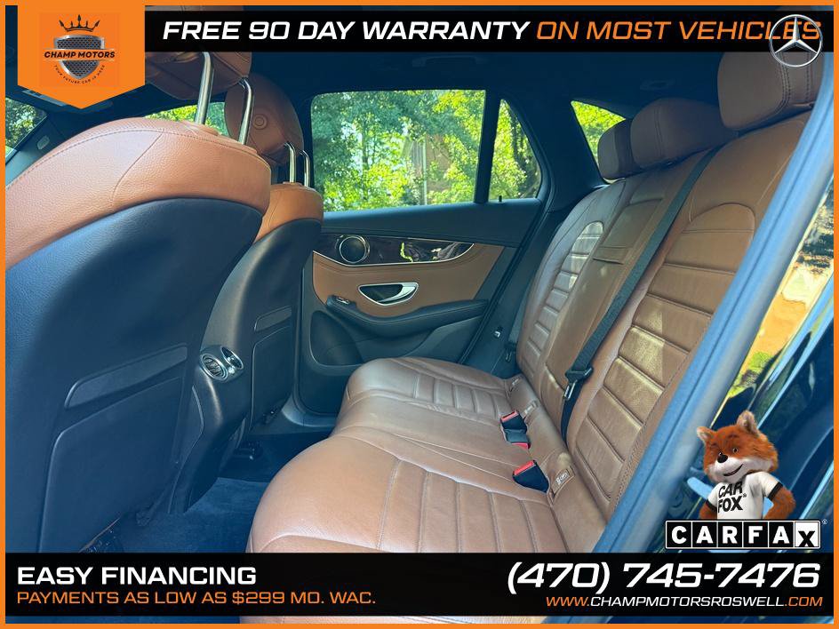 Used 2018 Mercedes-Benz GLC 300 w/ Leather Seating Package image 17