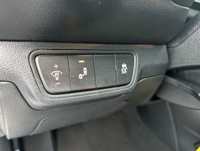 Used 2024 Kia Forte LXS w/ LXS Technology Package image 16