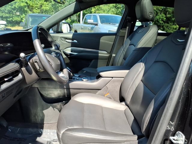 Used 2024 Cadillac XT4 Premium Luxury AWD/4WD image 9