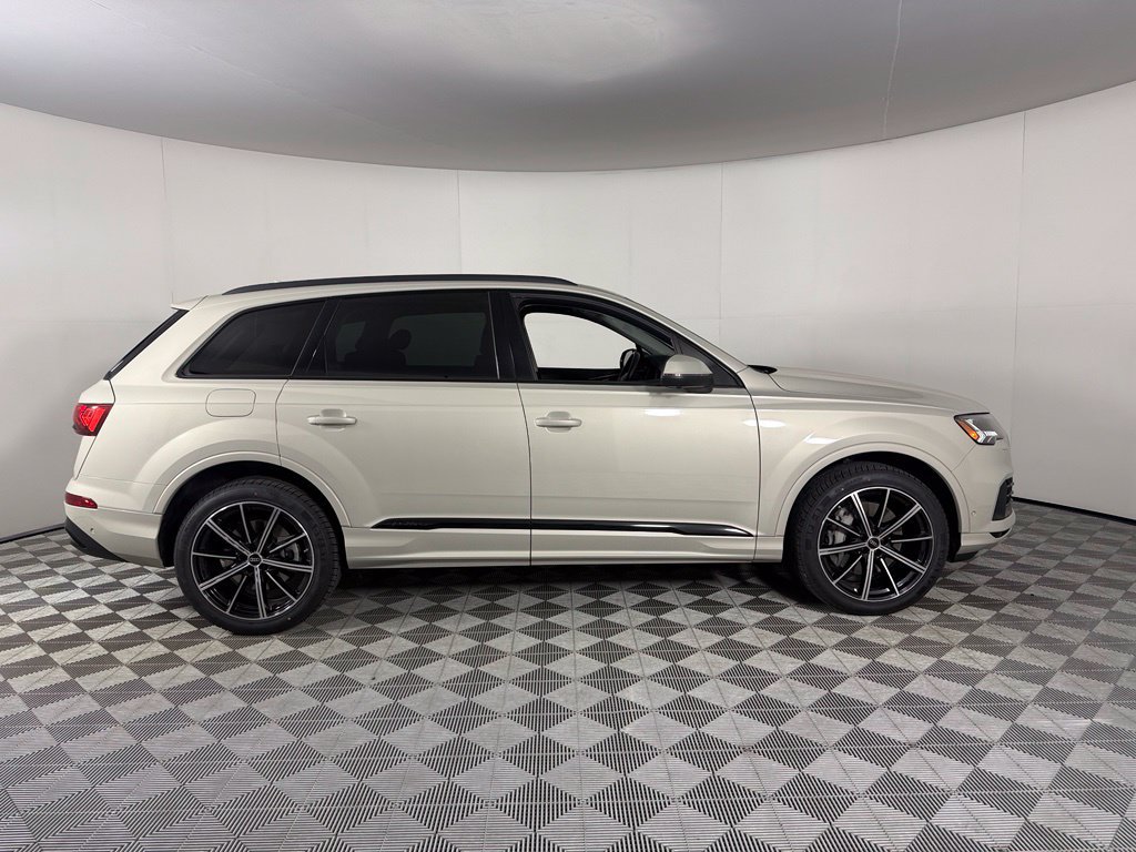 Used 2024 Audi Q7 3.0T Premium Plus AWD/4WD image 7