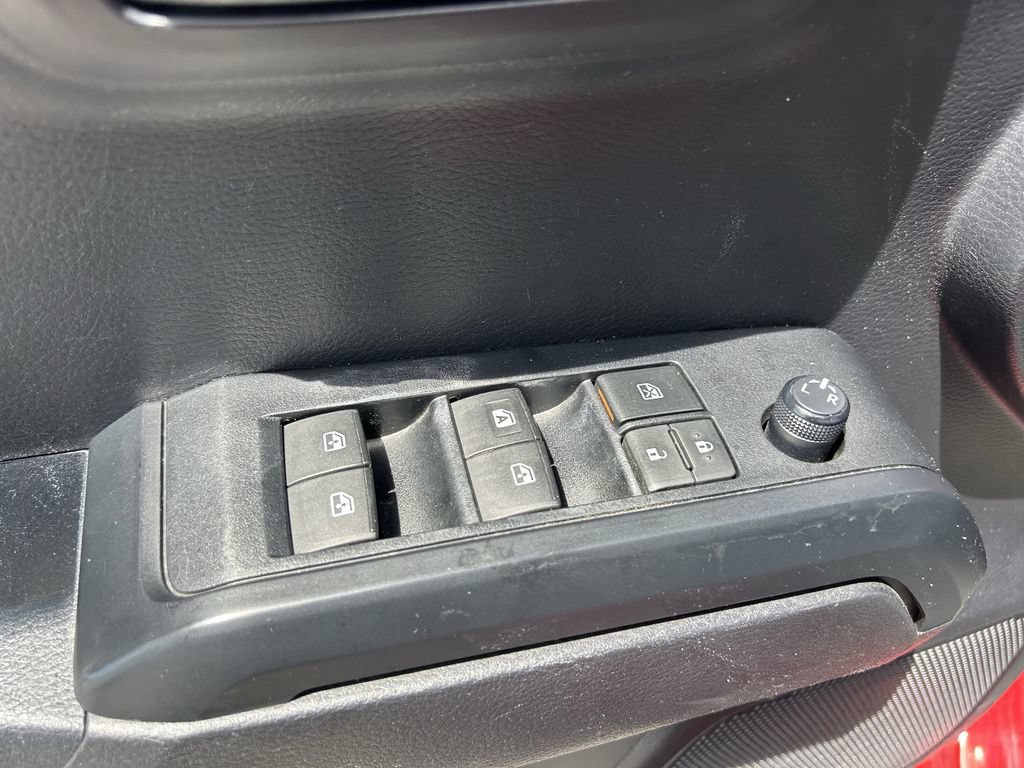 Used 2020 Toyota Tacoma SR w/ SR Convenience Package RWD image 22