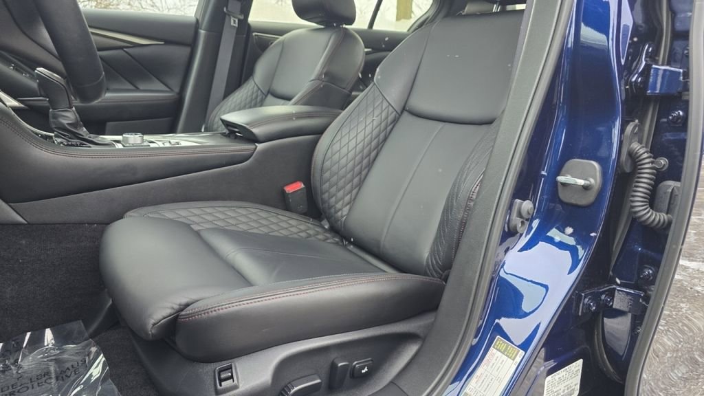 Used 2024 INFINITI Q50 Red Sport 400 image 25