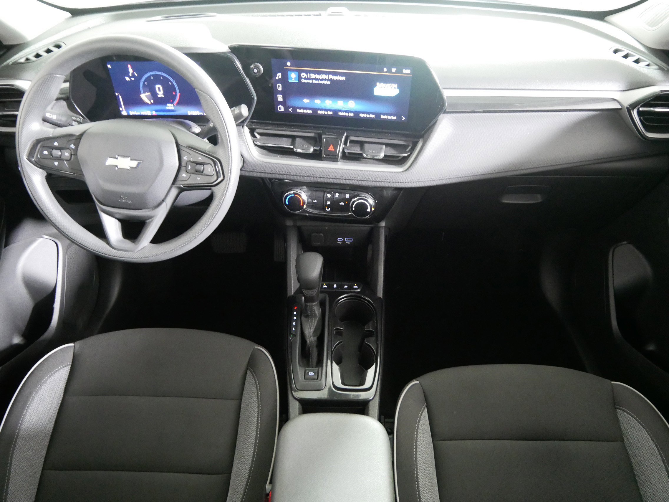 Used 2025 Chevrolet TrailBlazer LT image 10