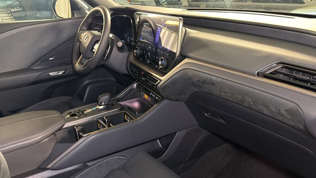Certified 2026 Lexus TX 350 AWD w/ Technology Package image 10
