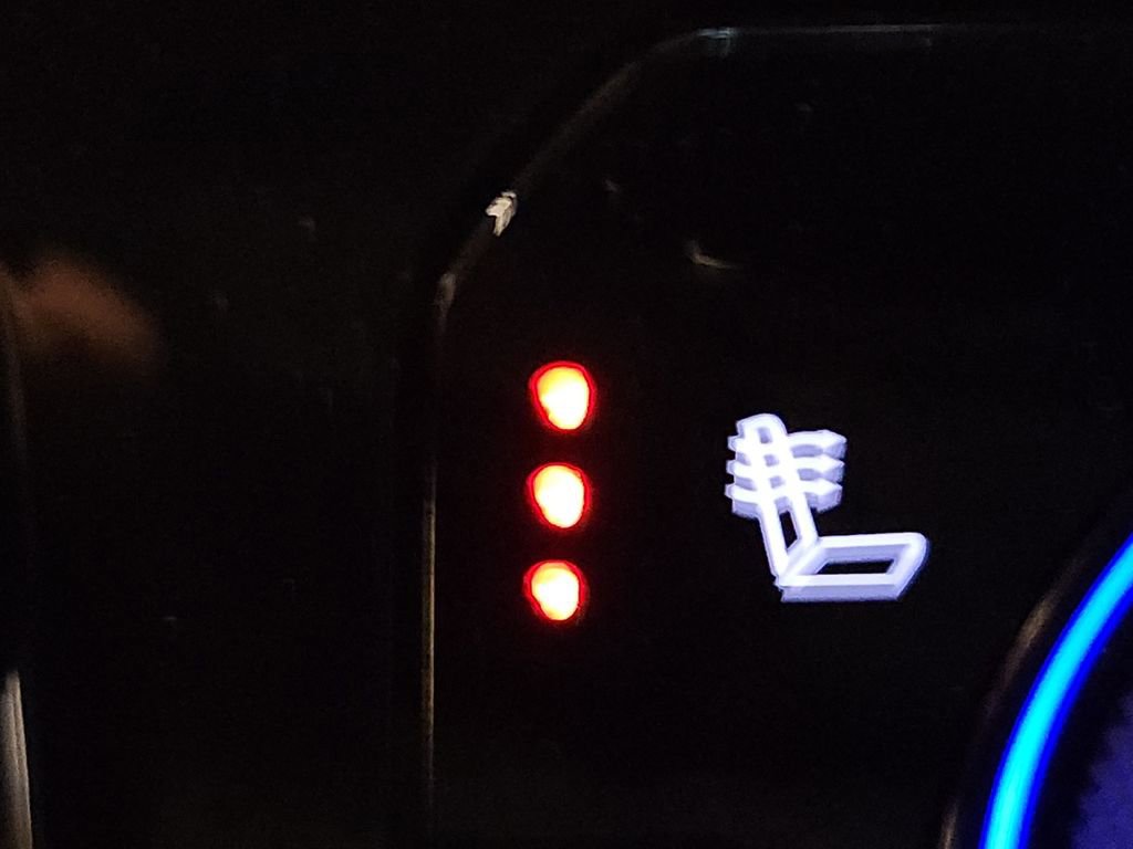 Certified 2025 Chevrolet Silverado 1500 LT AWD/4WD image 23