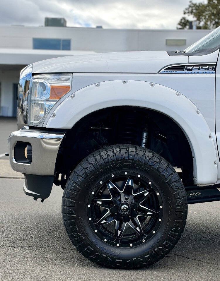 Used 2015 Ford F350 Lariat w/ Chrome Package AWD/4WD image 7