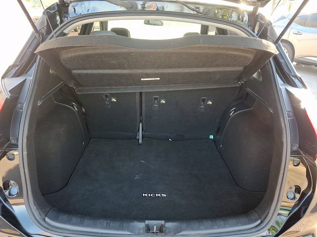 Certified 2023 Nissan Kicks SR w/ SR Premium Package FWD image 30