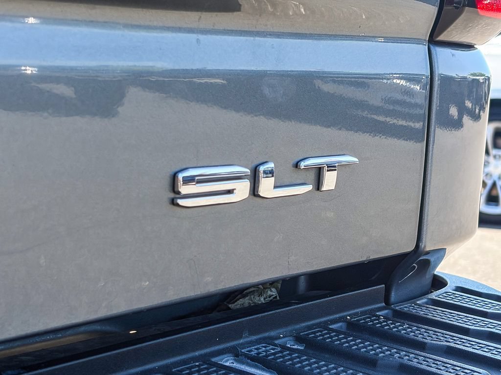 Used 2020 GMC Sierra 1500 SLT w/ SLT Premium Plus Package AWD/4WD image 11