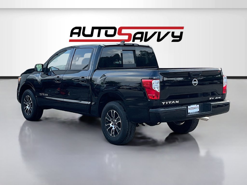 Used 2024 Nissan Titan SV AWD/4WD image 5