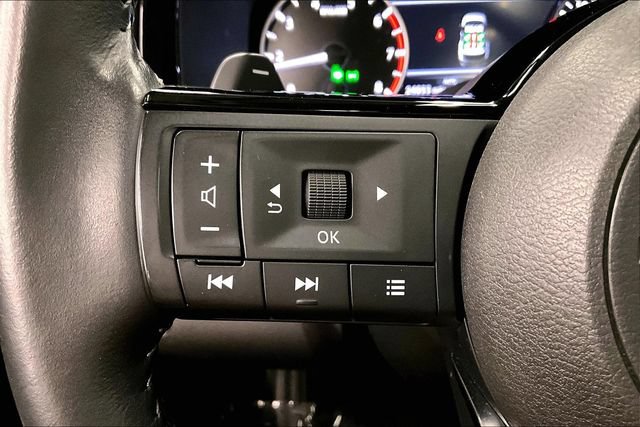 Used 2024 Nissan Pathfinder SL AWD/4WD image 27