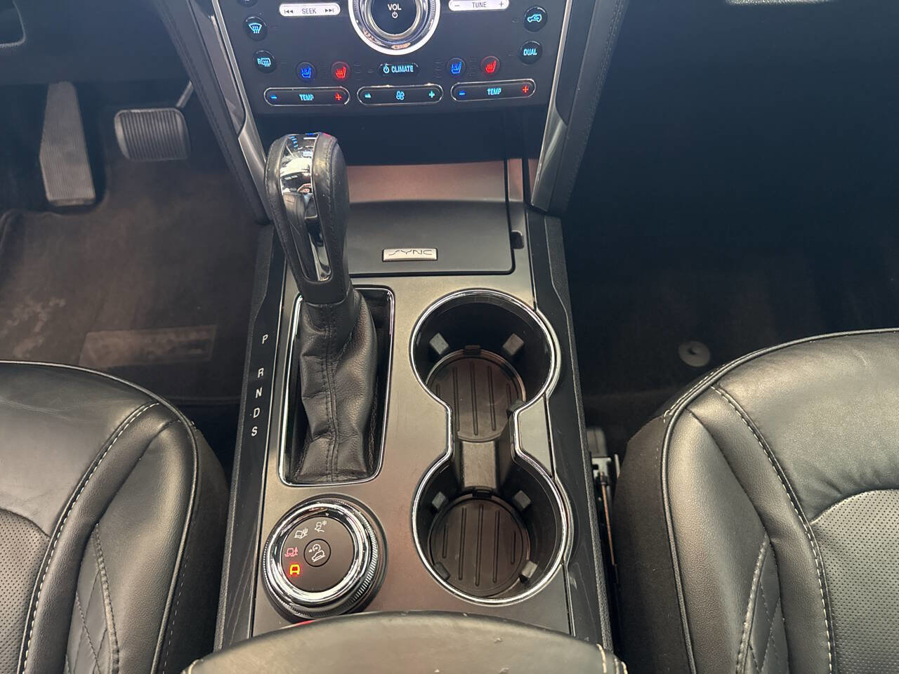 Used 2018 Ford Explorer Platinum AWD/4WD image 23