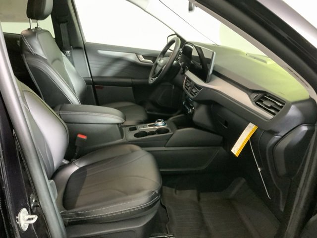 New 2026 Ford Escape SE w/ PHEV Premium Package image 30