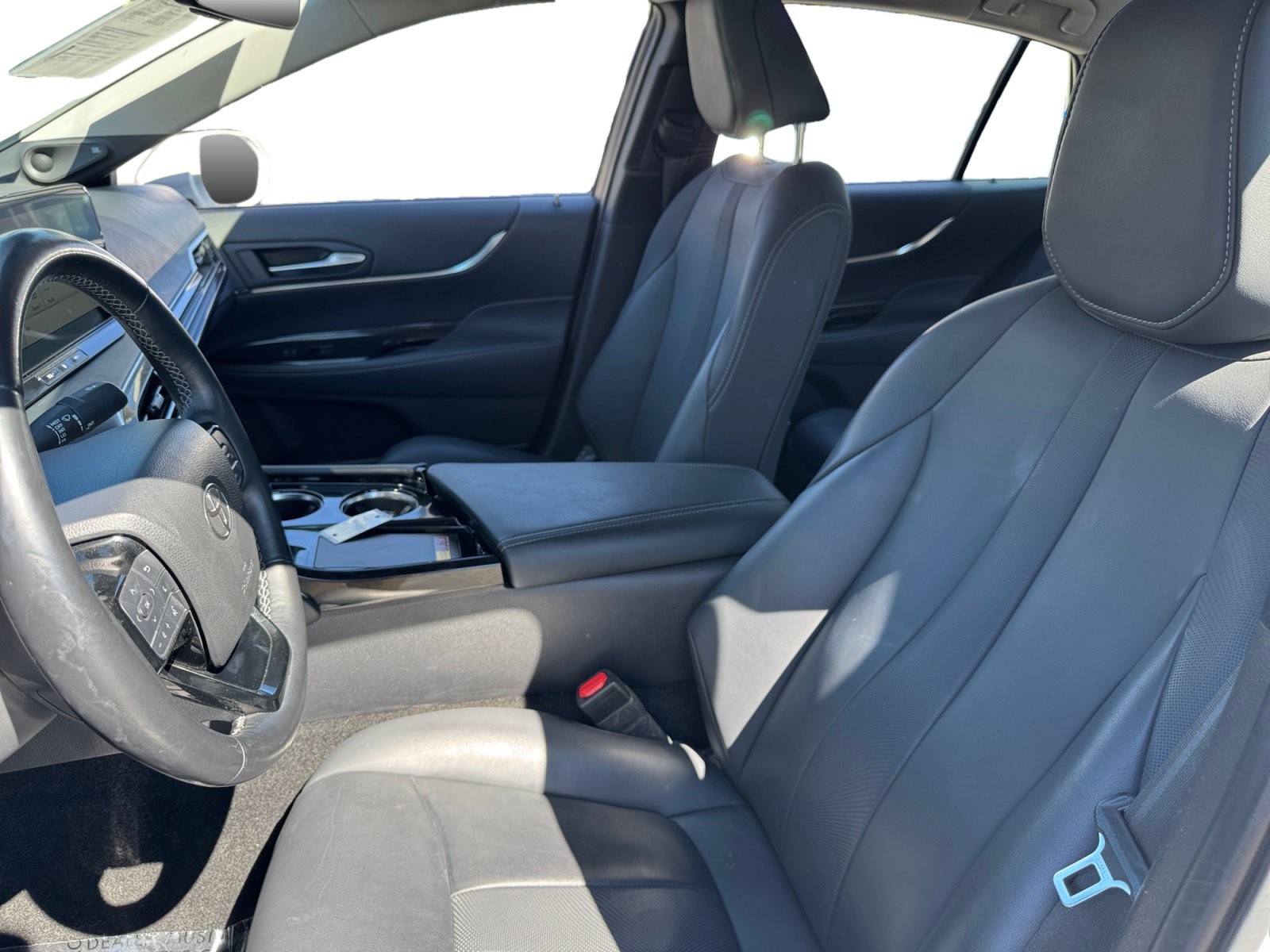 Used 2024 Toyota Mirai w/ Advanced Technology Package RWD image 9
