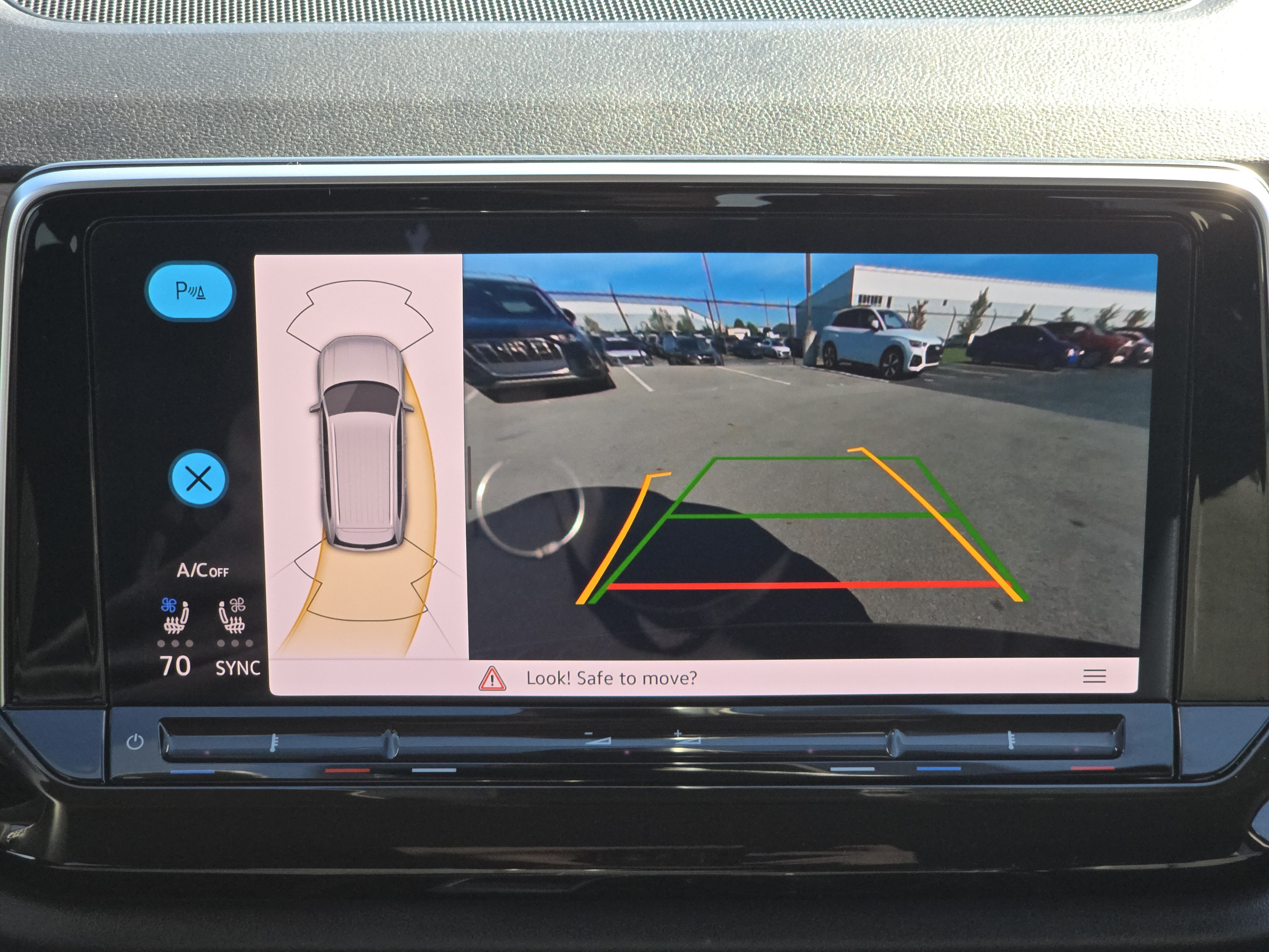 Certified 2025 Volkswagen Atlas SE AWD/4WD image 24