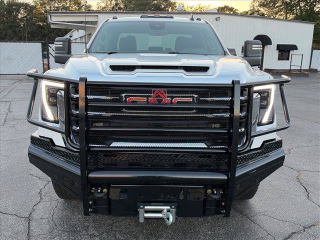 Used 2024 GMC Sierra 2500 SLE w/ SLE Value Package; AWD/4WD image 4