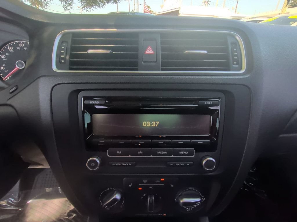 Used 2014 Volkswagen Jetta S FWD image 17