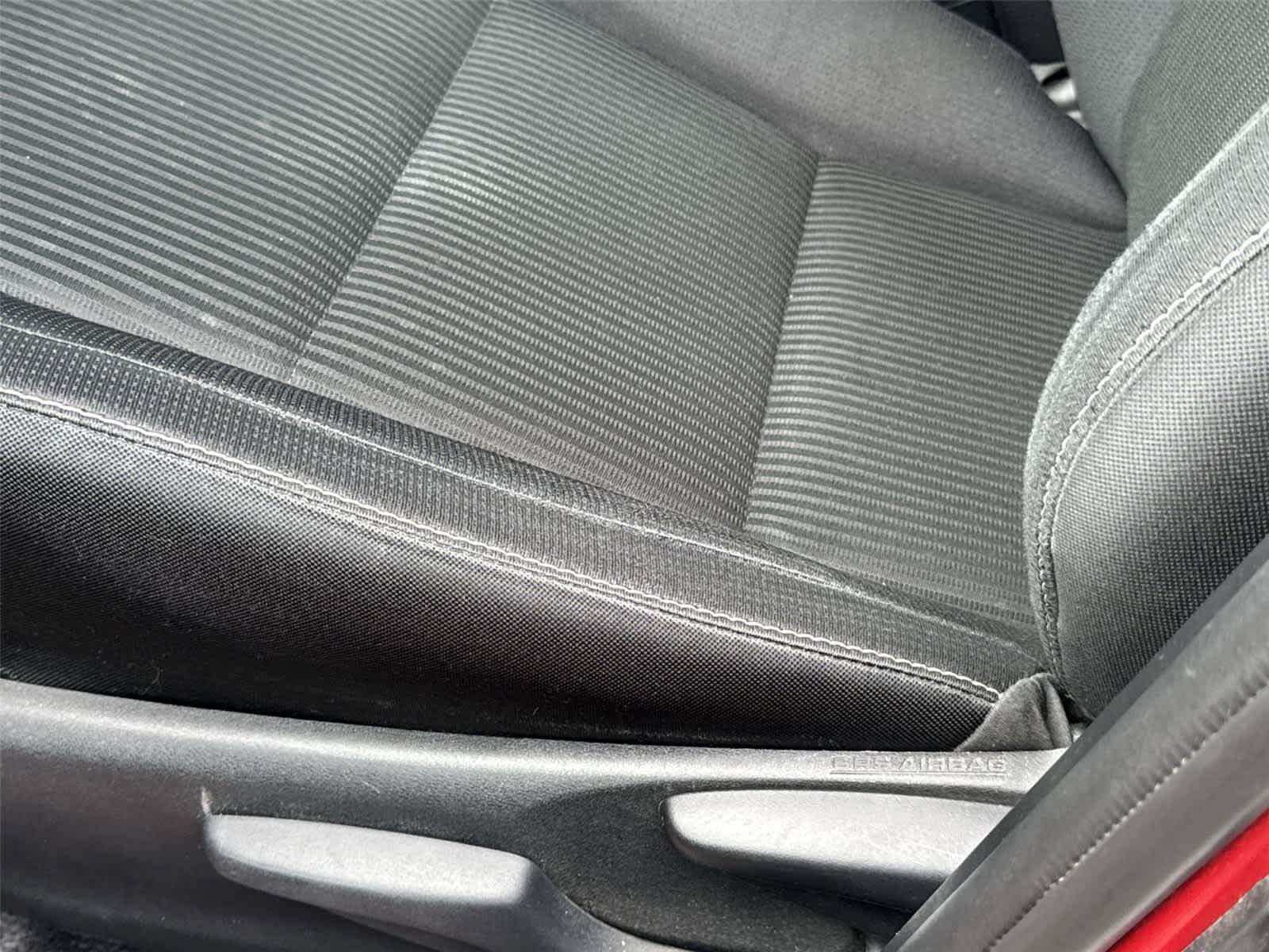 Used 2013 Toyota RAV4 XLE AWD/4WD image 13