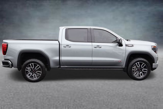 Used 2025 GMC Sierra 1500 AT4 w/ AT4 Premium Package AWD/4WD image 2