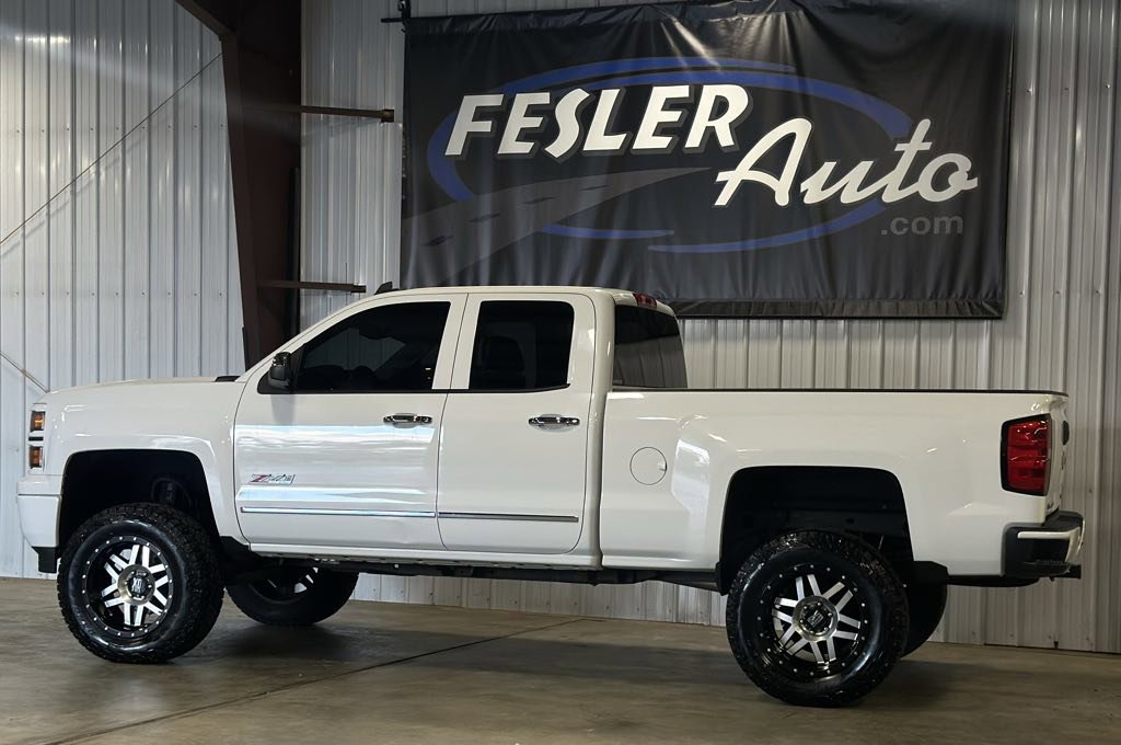 Used 2015 Chevrolet Silverado 1500 LT w/ Custom Sport Edition image 19