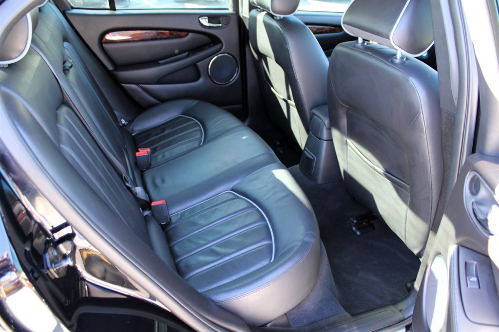 Used 2005 Jaguar X-TYPE 3.0 image 20