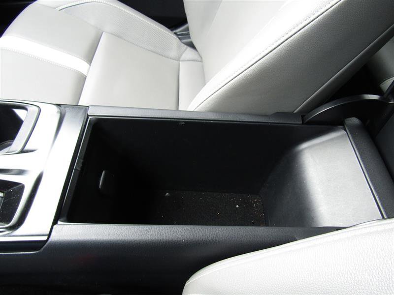 Used 2025 Toyota Camry SE image 26