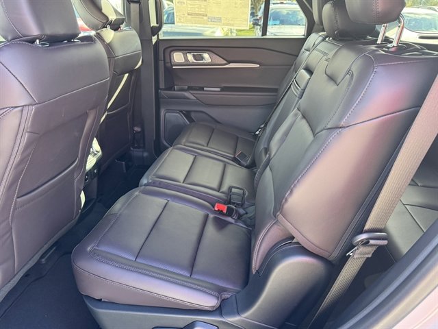 New 2026 Ford Explorer Platinum image 21