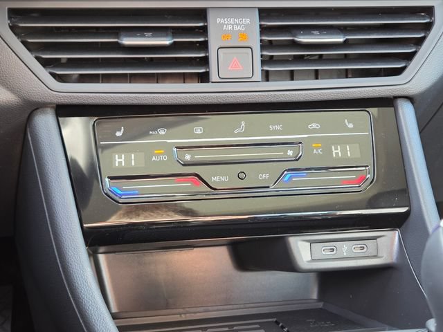 New 2026 Volkswagen Jetta SE FWD image 14